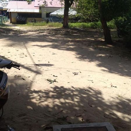 Nipahmas Chalet Pekan Pangkor Exterior foto